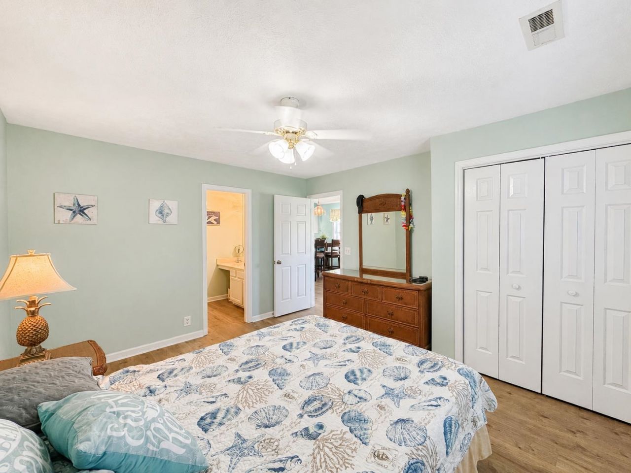 657 Tupelo Ln.  Photo 17