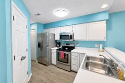657 Tupelo Ln.  photo 4