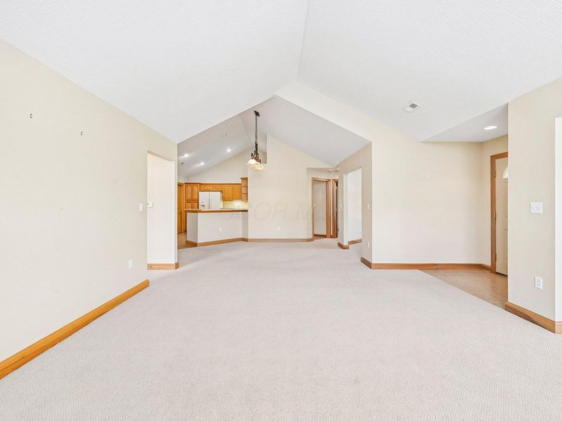 1639 Crossing Boulevard, Circleville, OH 43113 Photo 14