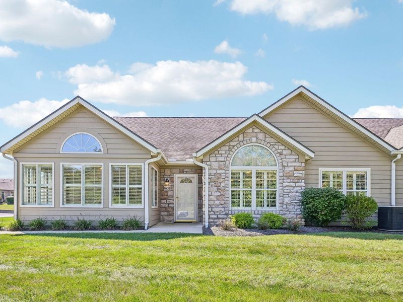 1639 Crossing Boulevard, Circleville, OH 43113 Photo 2