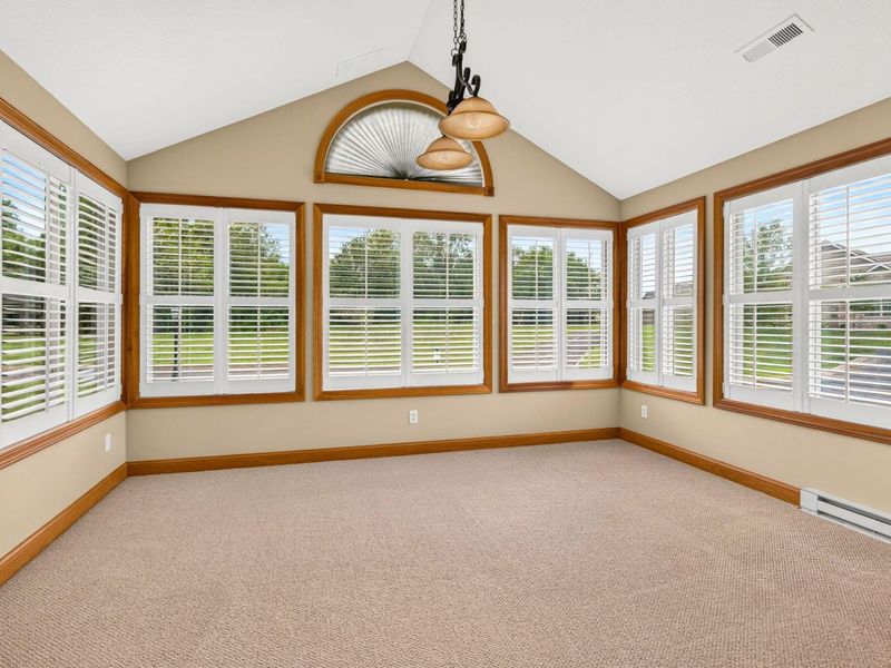 1639 Crossing Boulevard , Circleville, OH 43113 Photo 8
