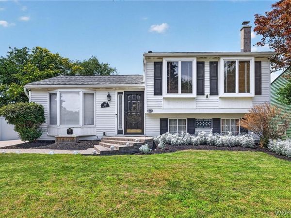76 Woodgate Drive, Buffalo, NY 14227