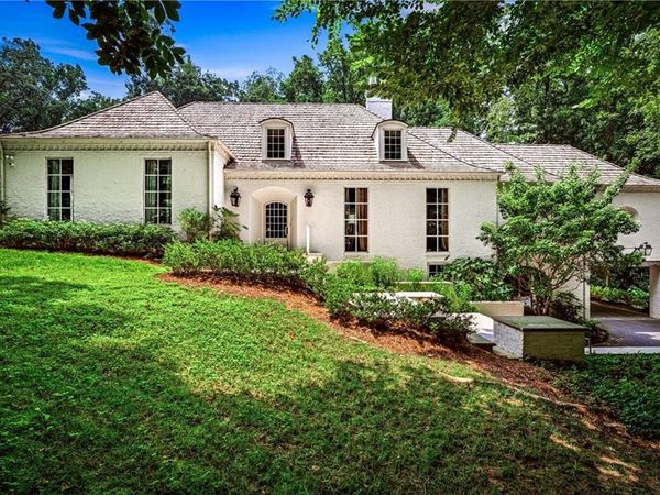 300 Blackland Road NW, Atlanta, GA 30342