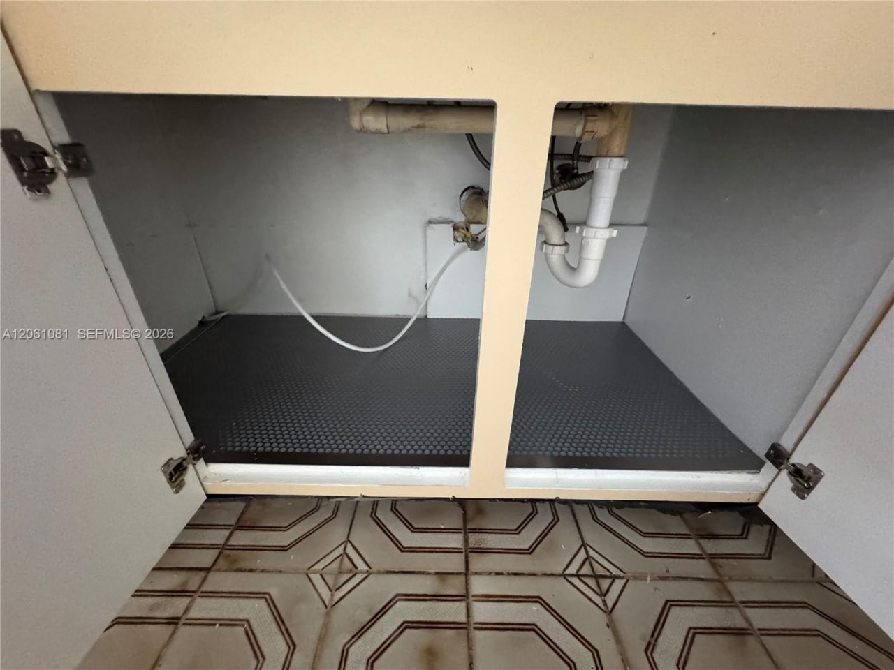 2524 SW 6th St , Miami, FL 33135 Photo