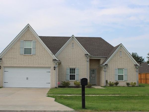1168 L H Polk Drive, Marion, AR 72364