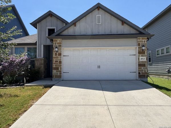 4913 Drovers, St Hedwig, TX 78152