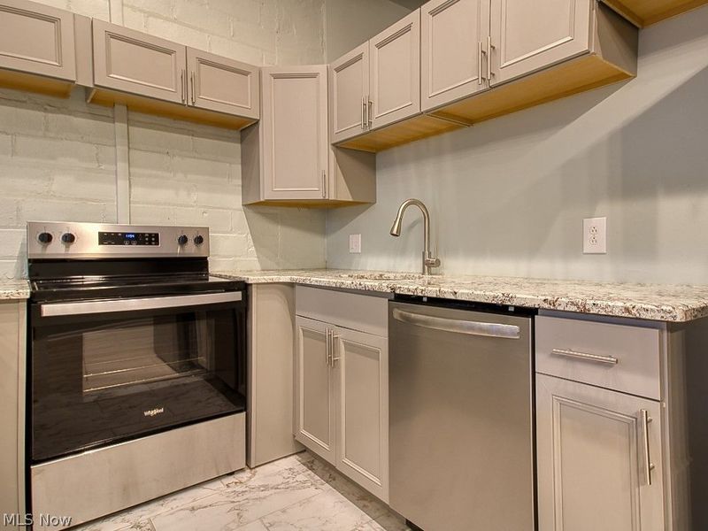 408 W Saint Clair Avenue , Unit 223, Cleveland, OH 44113 Photo 6