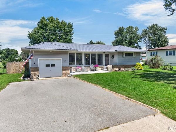 365 Fairfax Drive , Lebanon, MO 65536