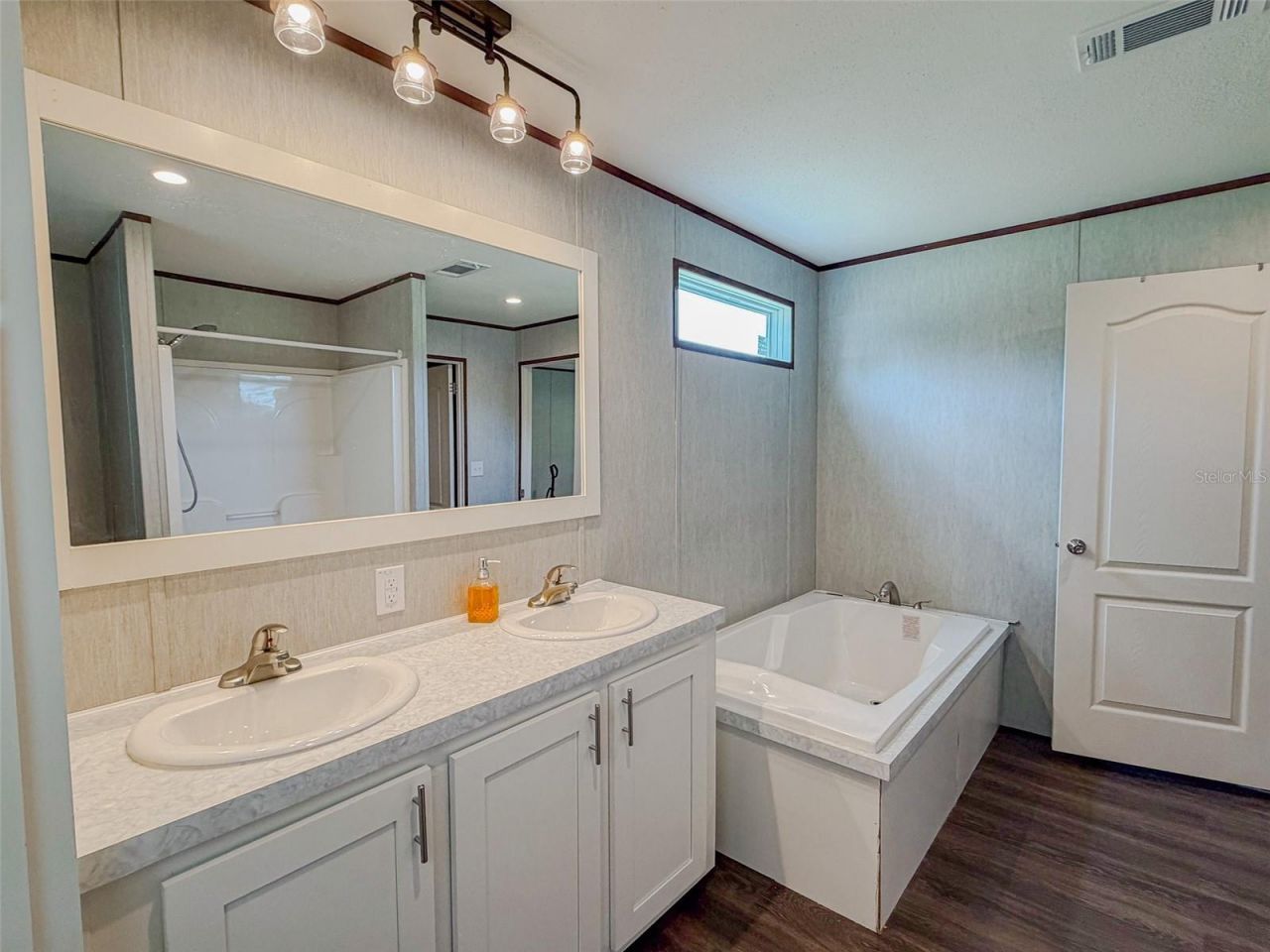 330 SW Chalet Terrace, Fort White, FL 32038 Photo