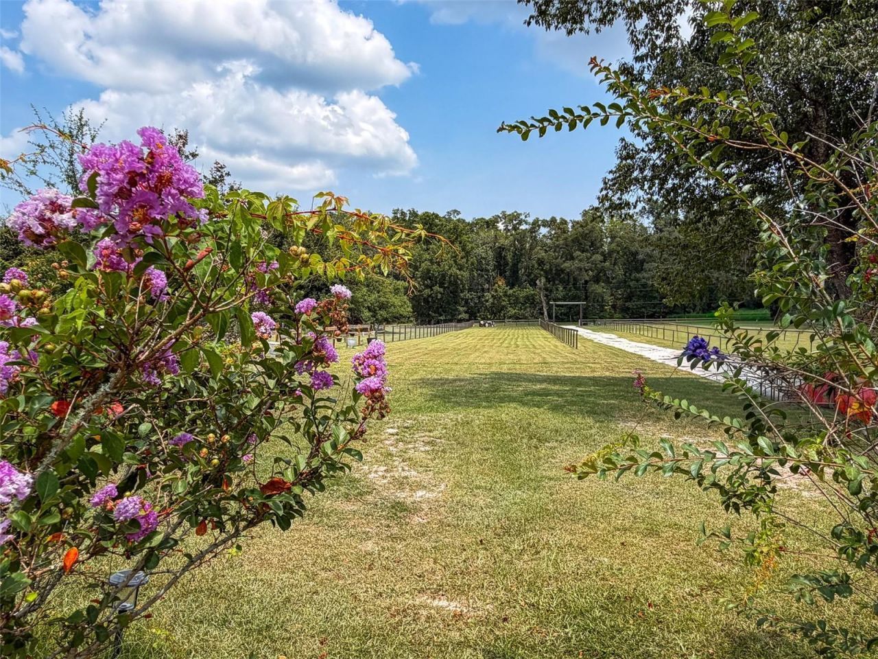 330 SW Chalet Terrace, Fort White, FL 32038 Photo