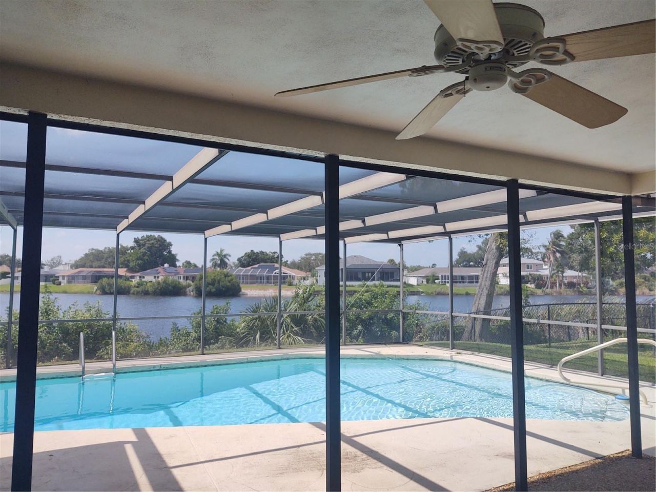 619 Riviera Bay Drive Ne, Saint Petersburg, FL 33702 Photo