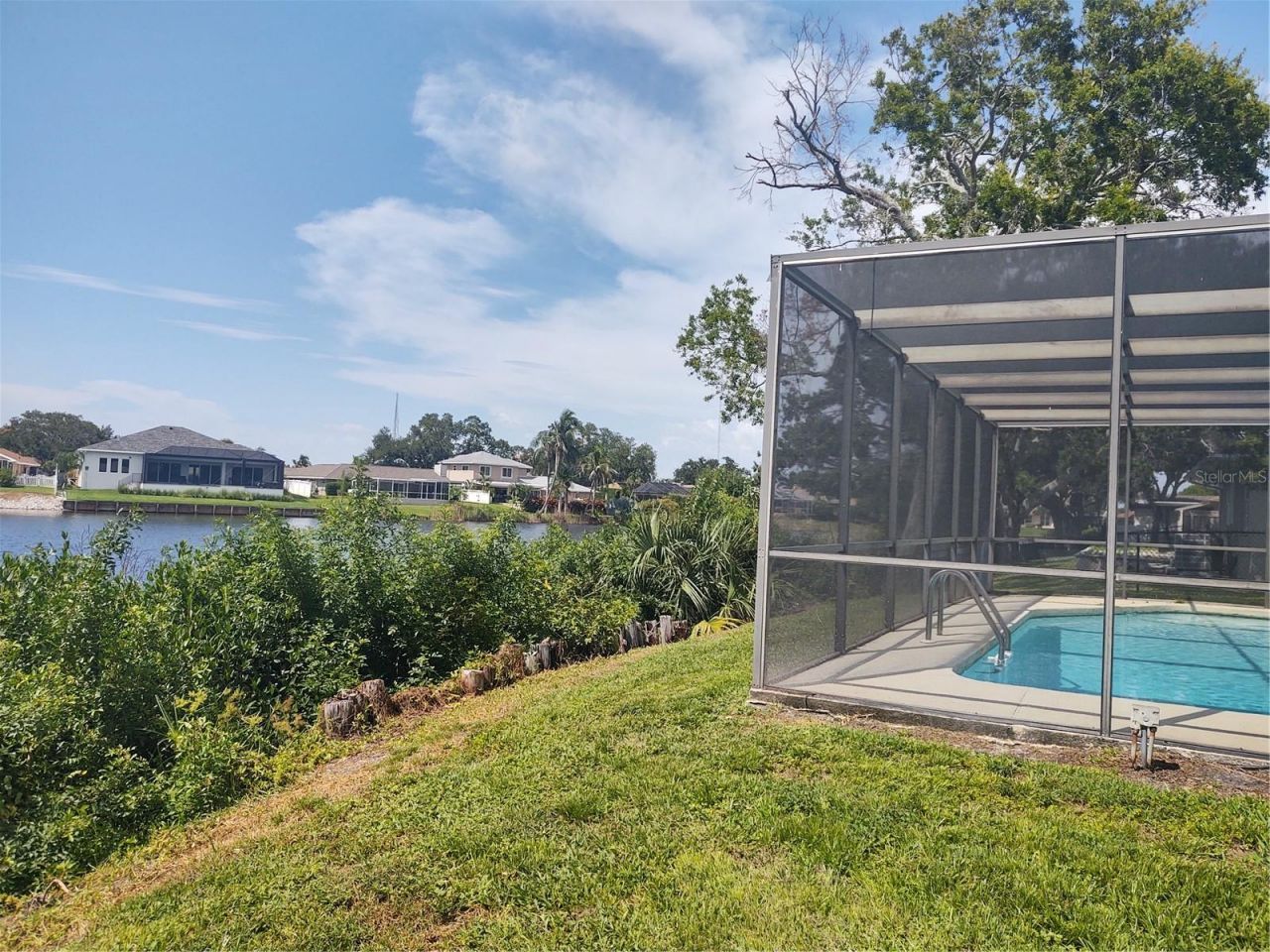 619 Riviera Bay Drive Ne, Saint Petersburg, FL 33702 Photo