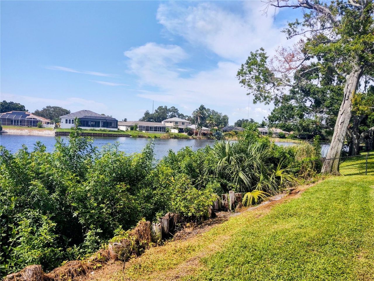 619 Riviera Bay Drive Ne, Saint Petersburg, FL 33702 Photo