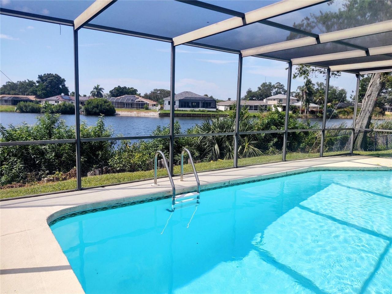 619 Riviera Bay Drive Ne, Saint Petersburg, FL 33702 Photo