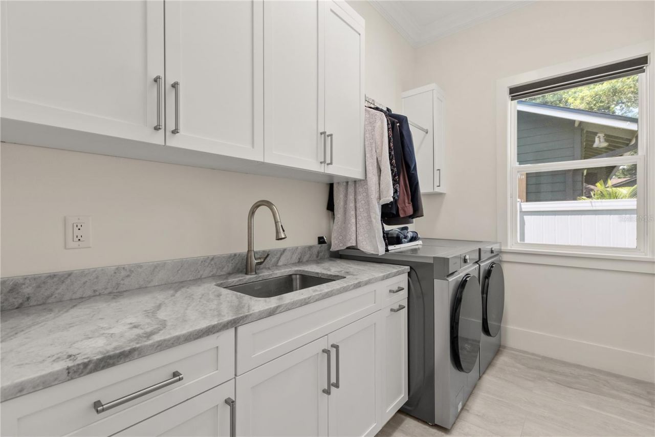 3125 S Bumby Avenue, Orlando, FL 32806 Photo