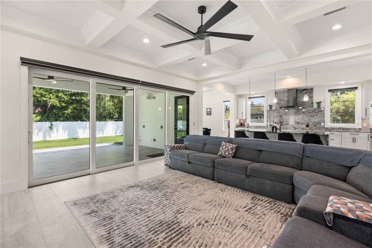 3125 S Bumby Avenue, Orlando, FL 32806 Photo