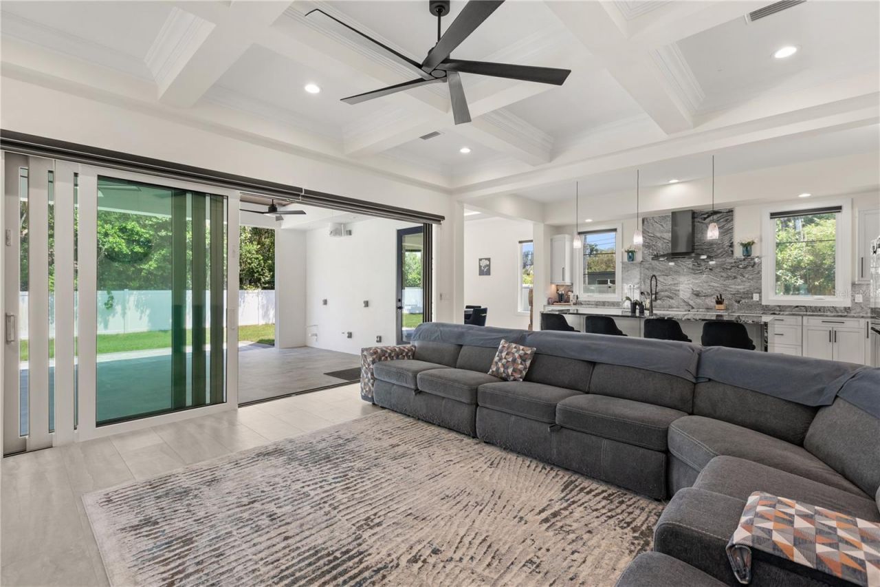 3125 S Bumby Avenue, Orlando, FL 32806 Photo