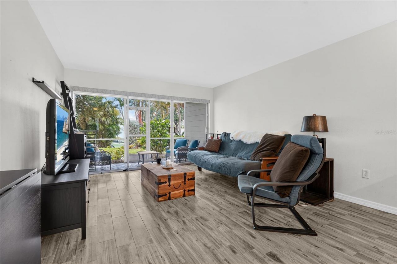 2155 Wood Street, Unit A22, Sarasota, FL 34237 Photo