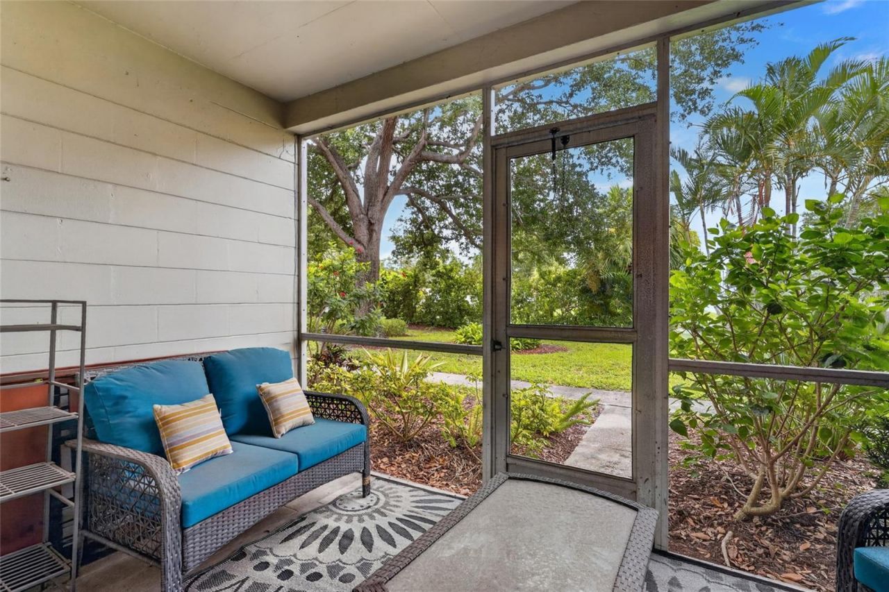 2155 Wood Street, Unit A22, Sarasota, FL 34237 Photo