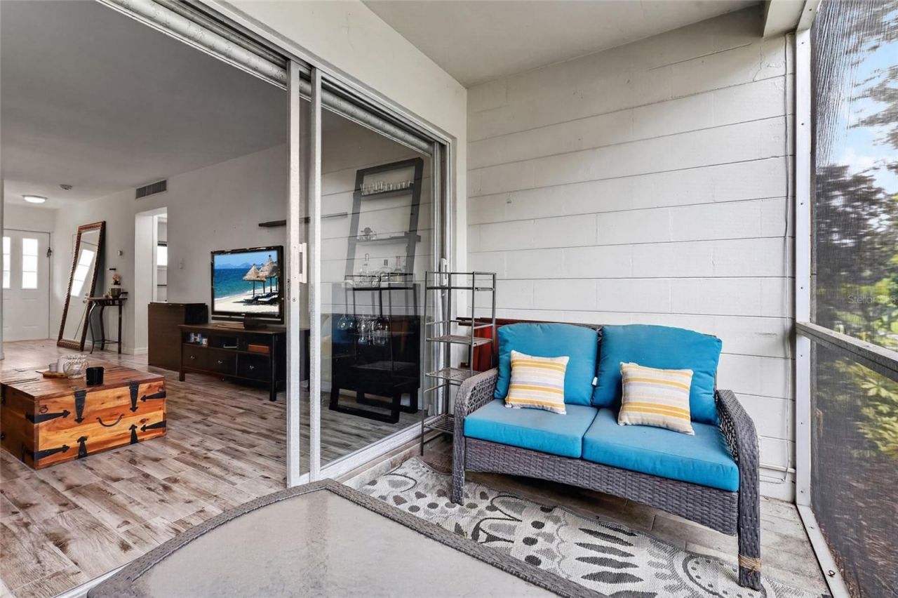 2155 Wood Street, Unit A22, Sarasota, FL 34237 Photo