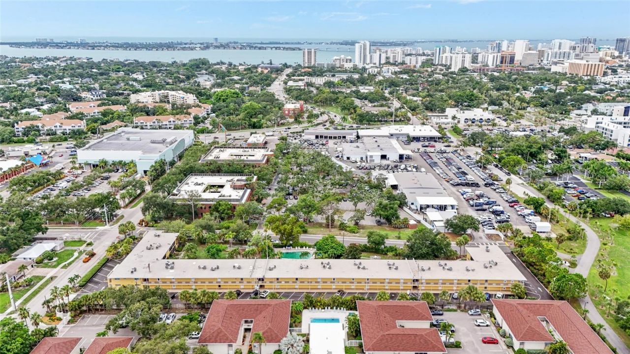 2155 Wood Street, Unit A22, Sarasota, FL 34237 Photo