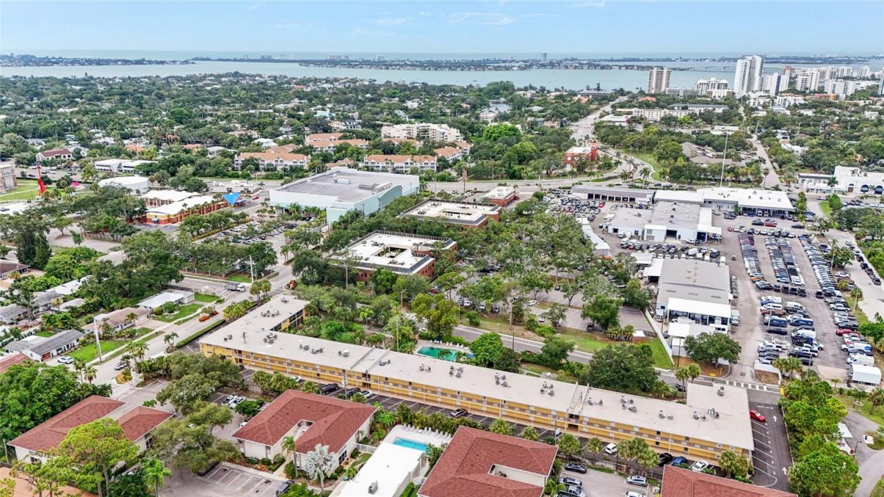 2155 Wood Street, Unit A22, Sarasota, FL 34237 Photo