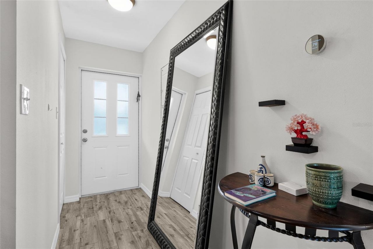 2155 Wood Street, Unit A22, Sarasota, FL 34237 Photo