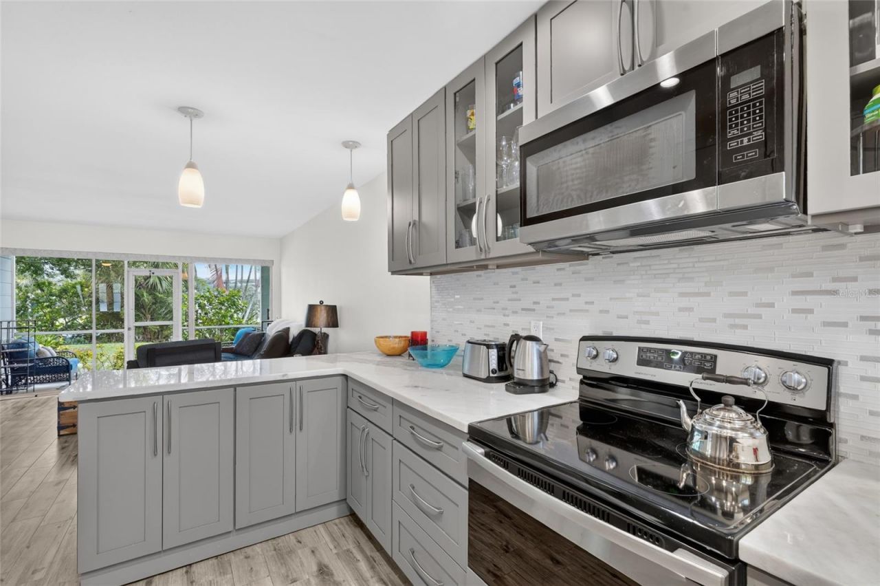 2155 Wood Street, Unit A22, Sarasota, FL 34237 Photo