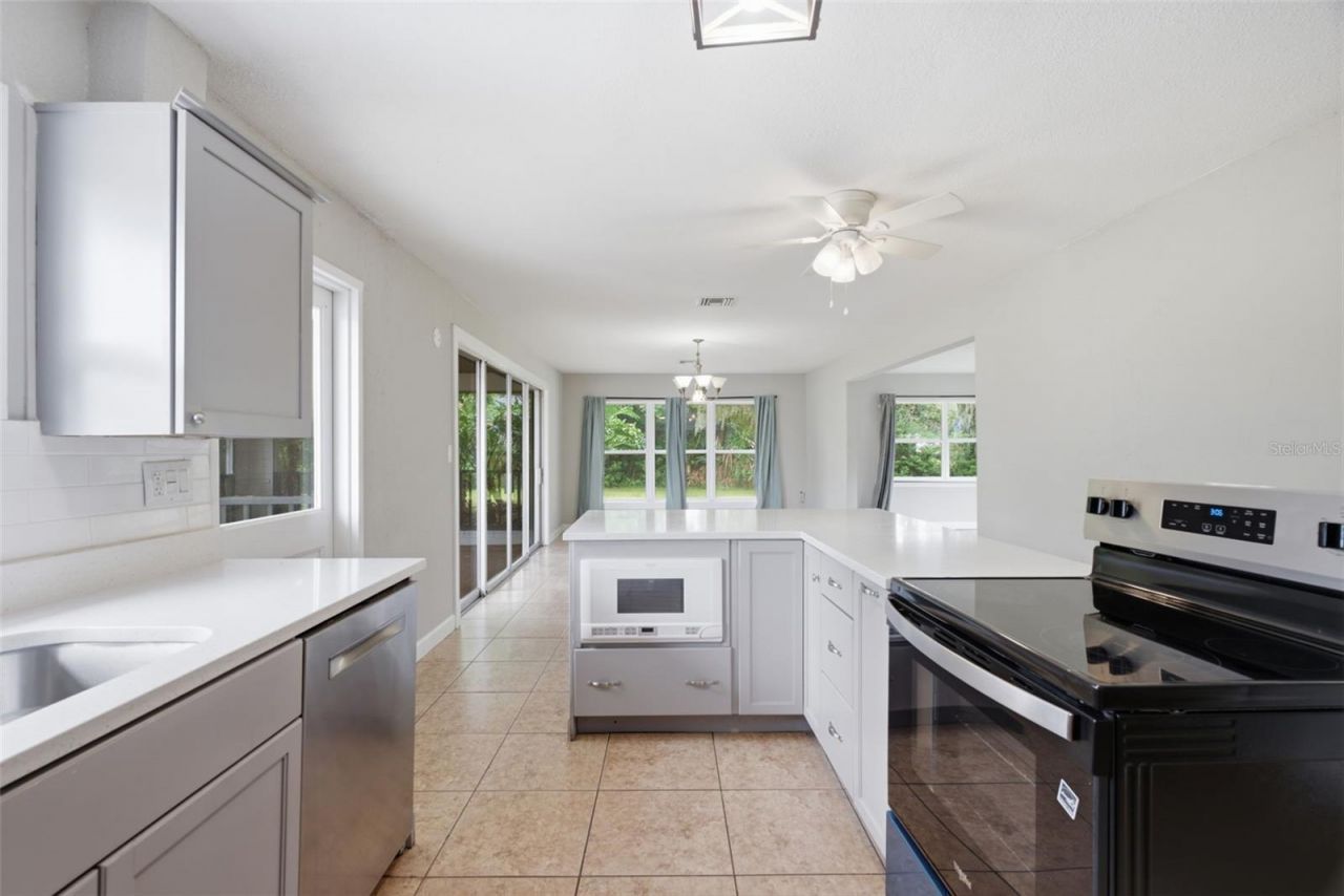 625 Limona Road, Brandon, FL 33510 Photo