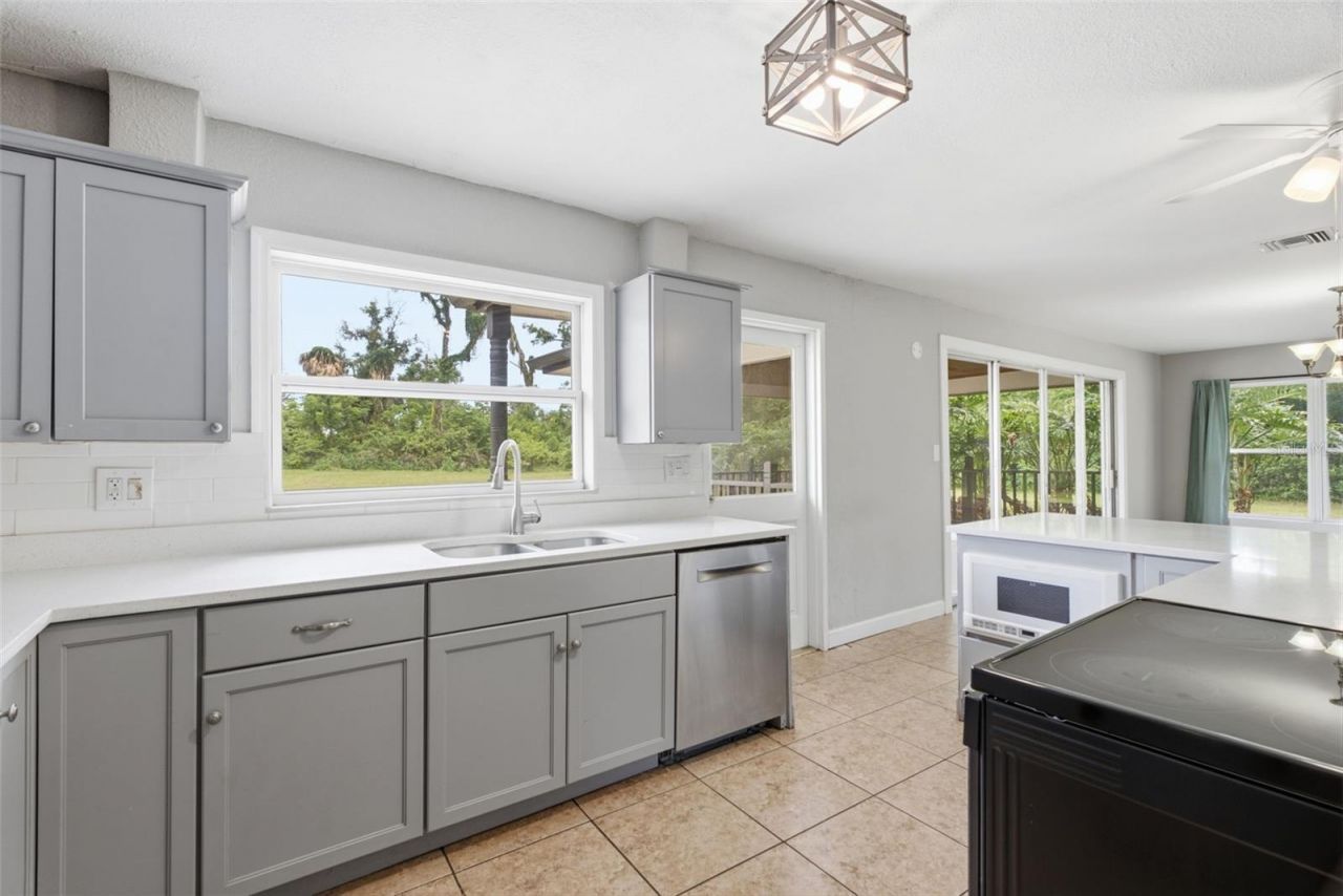 625 Limona Road, Brandon, FL 33510 Photo