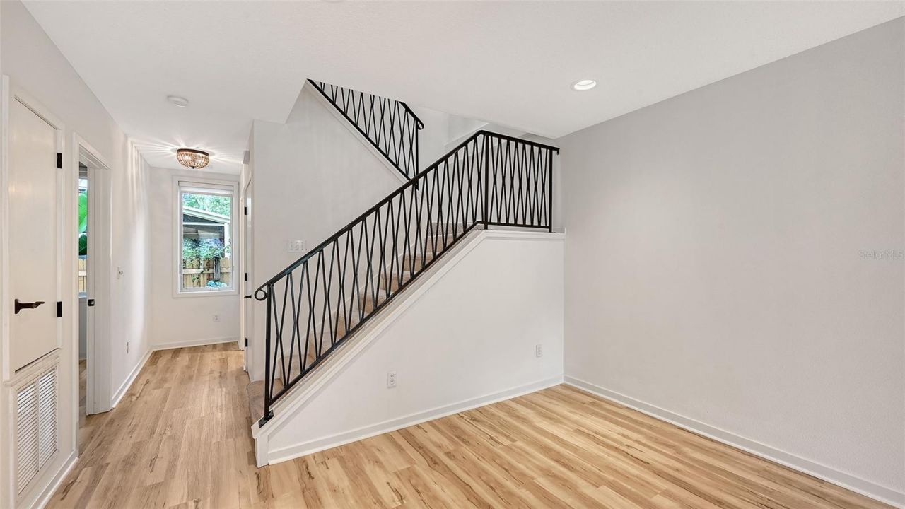 1685 Laurel Street, Unit 3, Sarasota, FL 34236 Photo