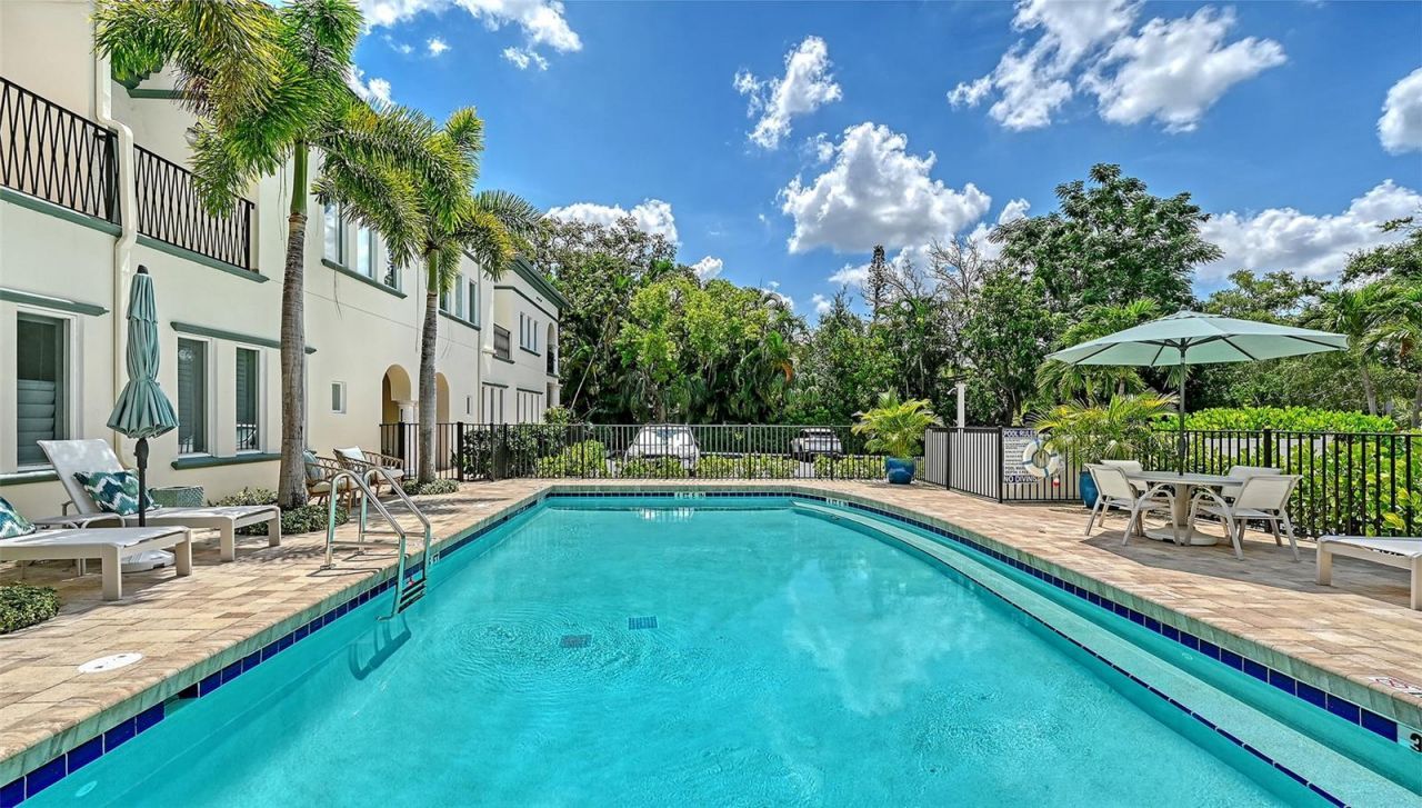 1685 Laurel Street, Unit 3, Sarasota, FL 34236 Photo