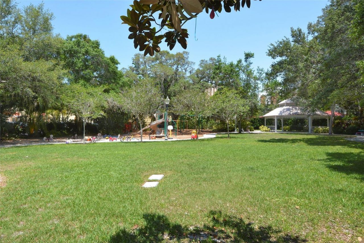 1685 Laurel Street, Unit 3, Sarasota, FL 34236 Photo