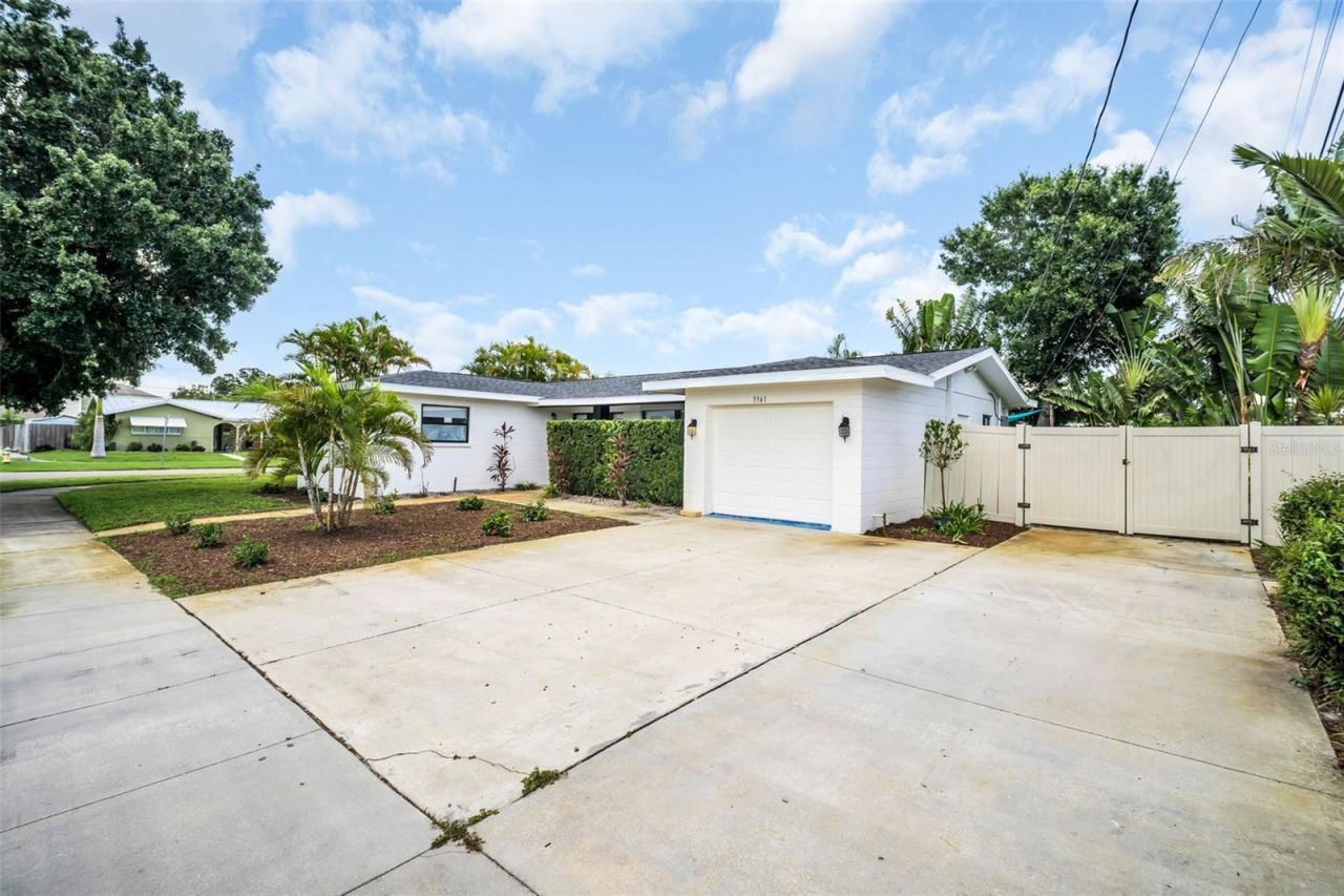 3361 59th Street N, Saint Petersburg, FL 33710 Photo