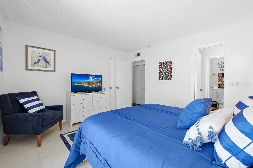 3595 41st Lane S, Unit J, Saint Petersburg, FL 33711 Photo