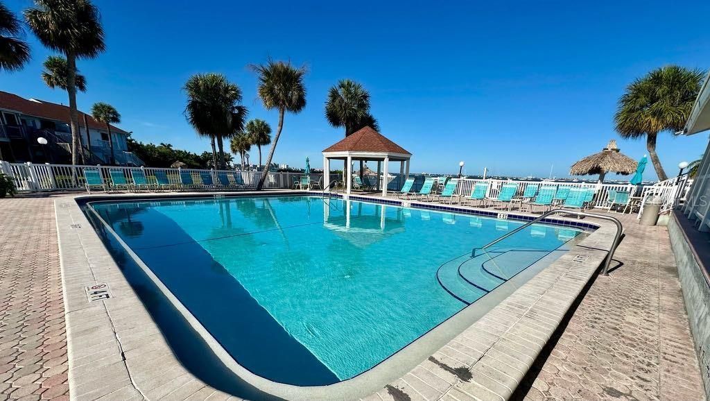 3595 41st Lane S, Unit J, Saint Petersburg, FL 33711 Photo