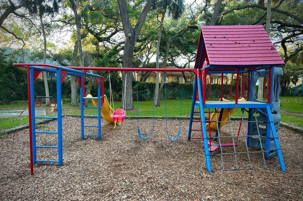 3595 41st Lane S, Unit J, Saint Petersburg, FL 33711 Photo