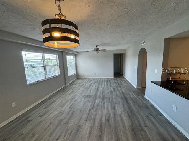 4681 1st Street Ne, Unit 304, Saint Petersburg, FL 33703 Photo
