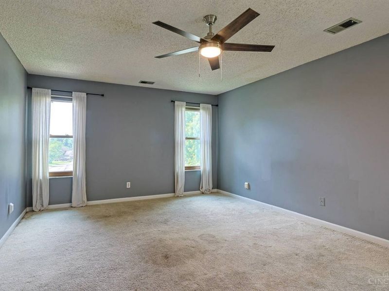 5702 Desertgold Drive, Colerain Township, OH 45247 Photo 19