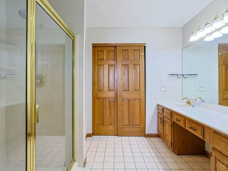 5702 Desertgold Drive, Colerain Township, OH 45247 Photo 21