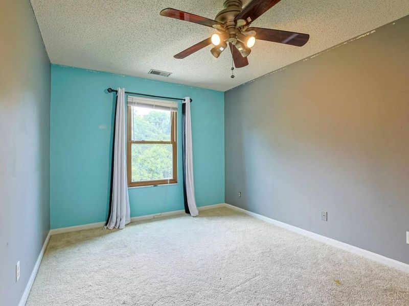 5702 Desertgold Drive, Colerain Township, OH 45247 Photo 24