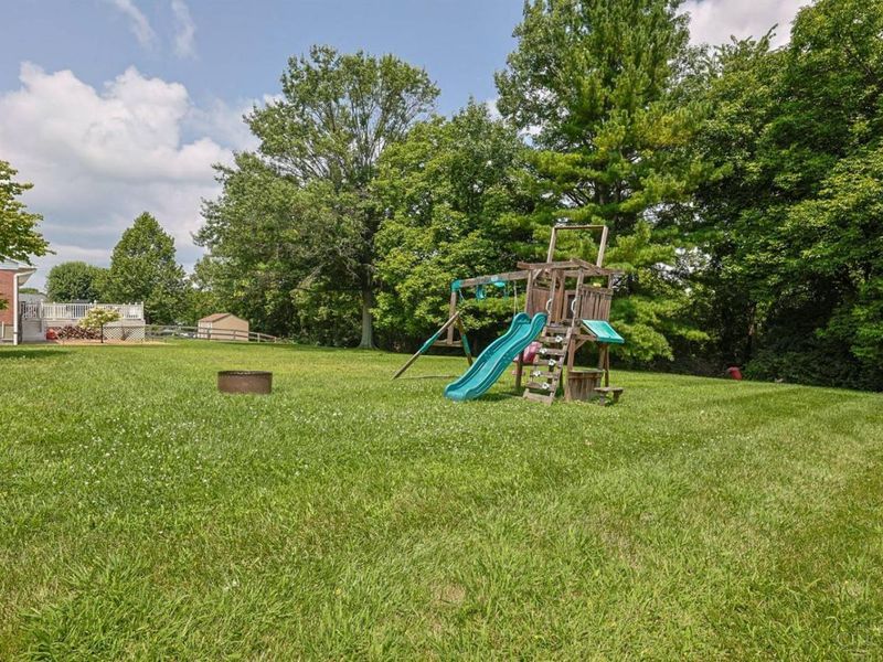 5702 Desertgold Drive, Colerain Township, OH 45247 Photo 32