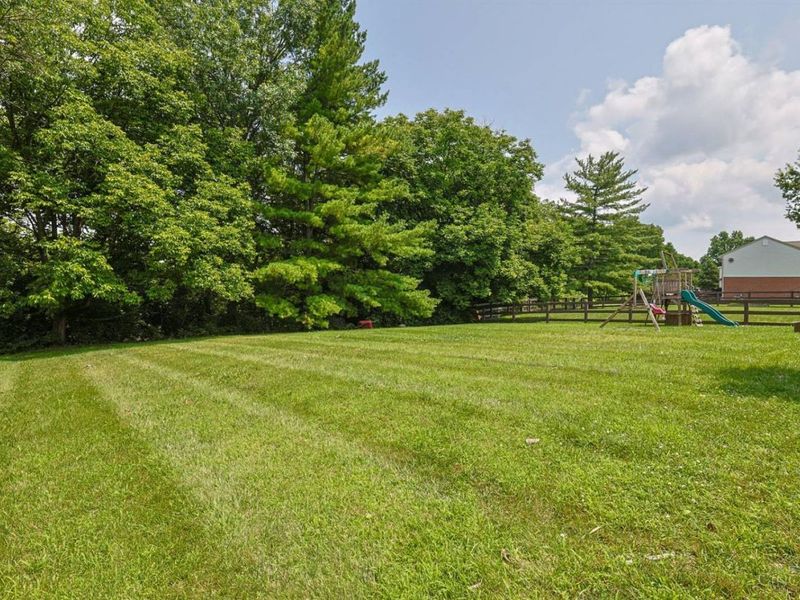 5702 Desertgold Drive, Colerain Township, OH 45247 Photo 33