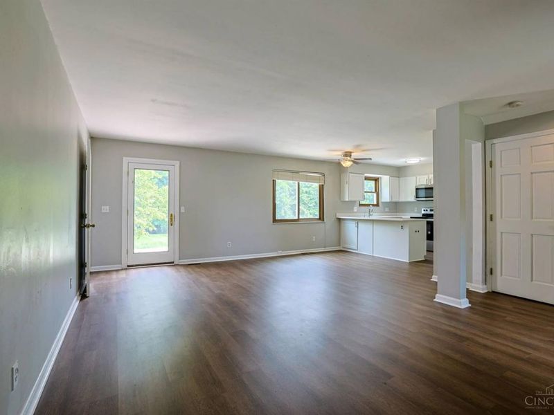 5702 Desertgold Drive, Colerain Township, OH 45247 Photo 9