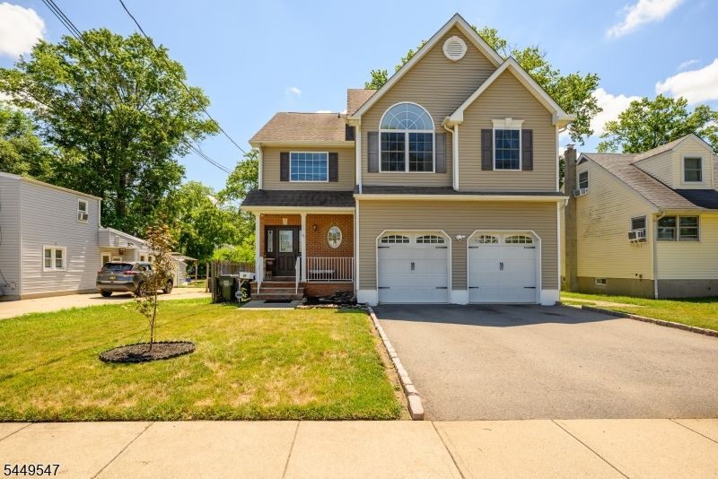 98 Remsen Ave, Woodbridge, NJ 07001 Main Photo