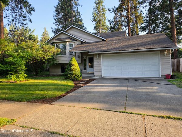106 S Riverwood CT , Post Falls, ID 83854