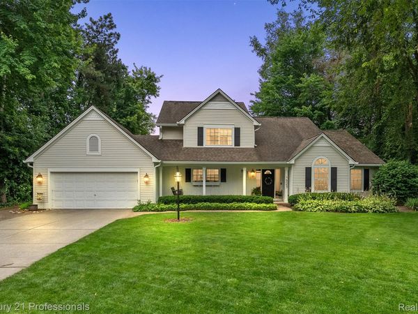6057 Campfire Circle, Independence Township, Mi 48346