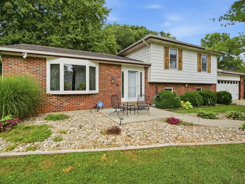 4043 Jennifer Drive, Ross Twp, OH 45013 Photo 1