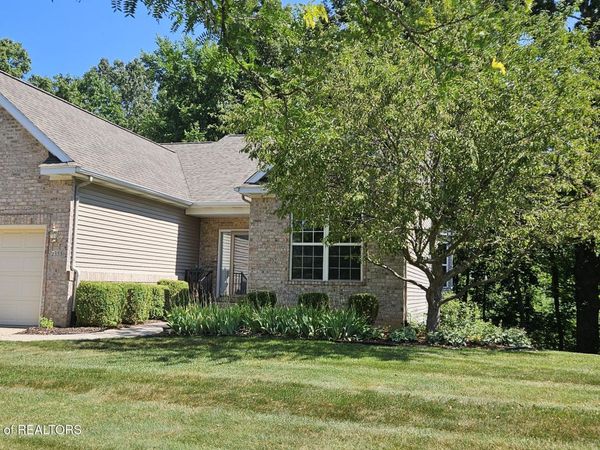 2353 Sapphire Lane, East Lansing, MI 48823