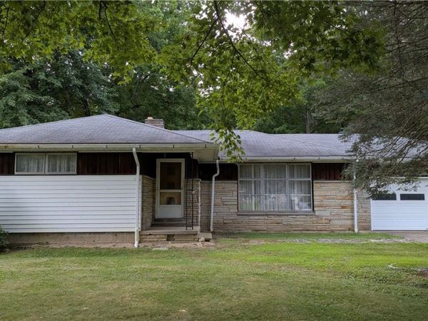 2921 Center Road , Saybrook, OH 44004